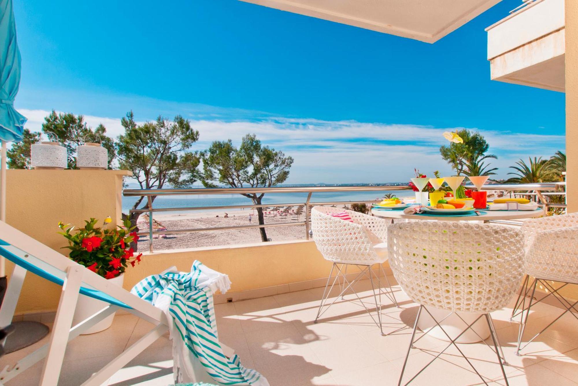 Apartment Blue View Port de Alcudia  Exteriör bild